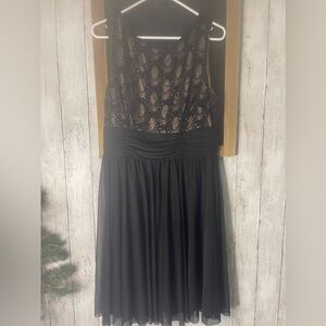 JH EVENINGS Dress V-Back Black Embroidered Lace Upper Sheer Bottom Lined 14